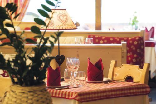 La Vanoise Hotel เปเซย์-น็องครัวซ์ ภายนอก รูปภาพ